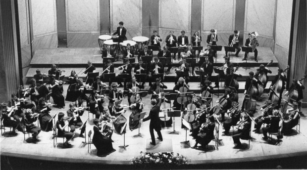 Tchaïkovsky - Orchestre Symphonique d'Europe au théâtre des Champs Elysées (collection Olivier Holt)